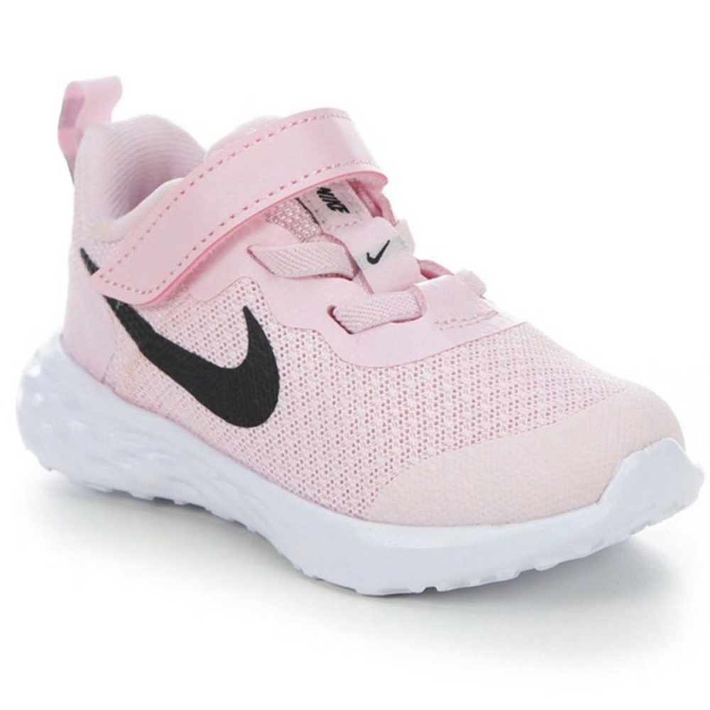 NIKE REVOLUTION 6 SUSTAINABLE RUNNING SHOES SIZE 6